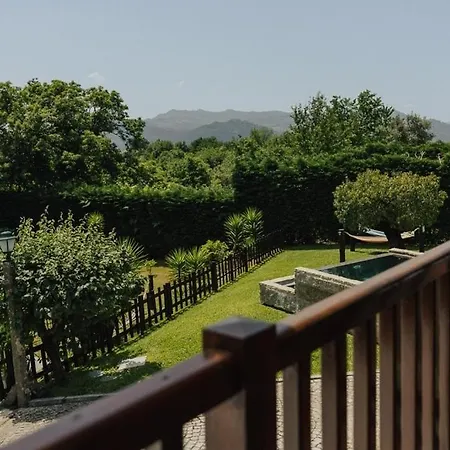 Quinta Da Salvadoira *